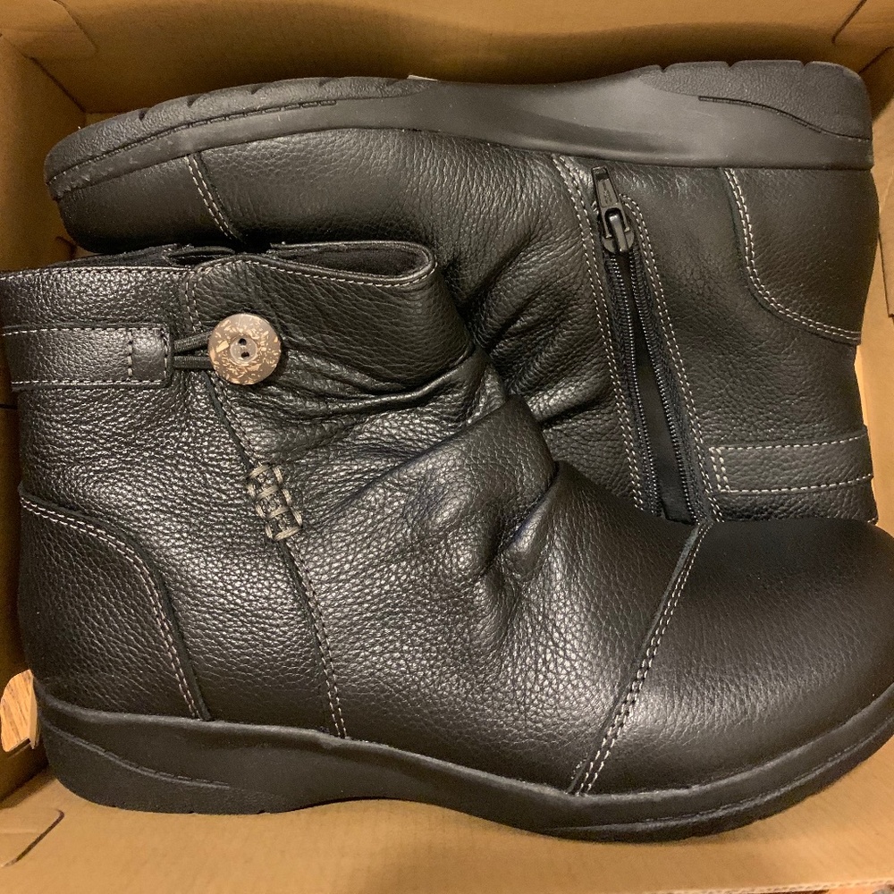 Clarks Cheyn Zoe Black Leather Boots-Brand new! 7.5